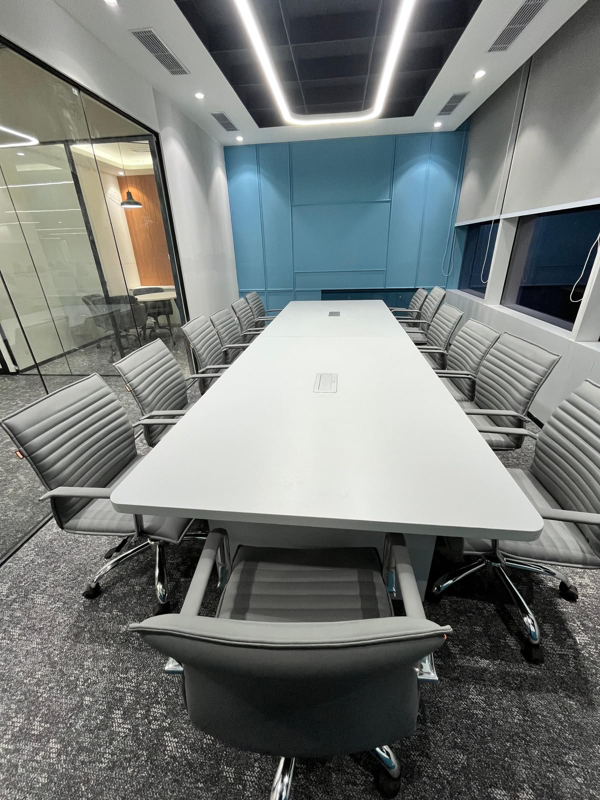 Ultragenic office interior by Global Green, view 1
